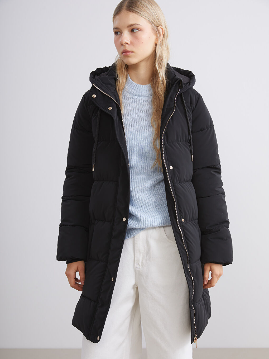 Hooded Women's Puffer Coat-1