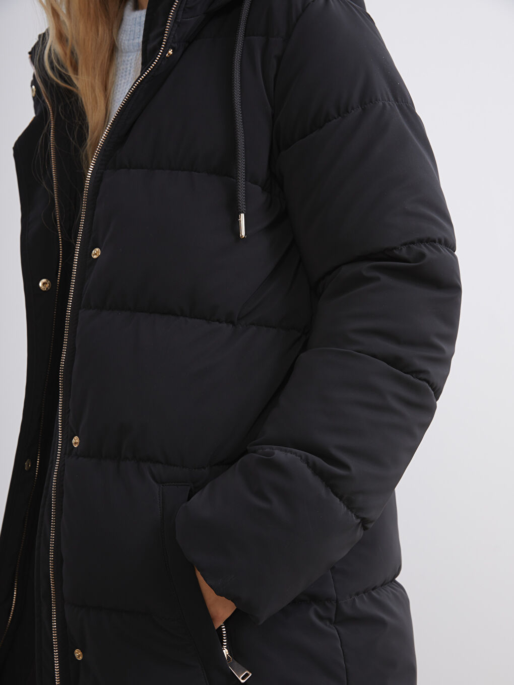 Hooded Women's Puffer Coat-2