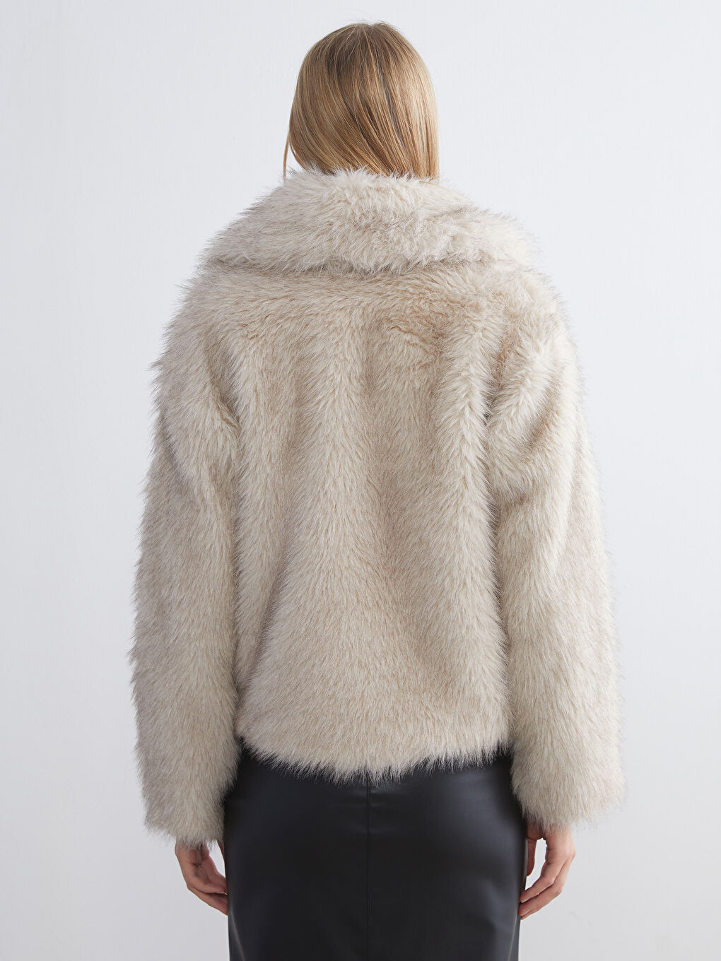 Ekru Ceket Yaka Kadın Kürk Mont-4
