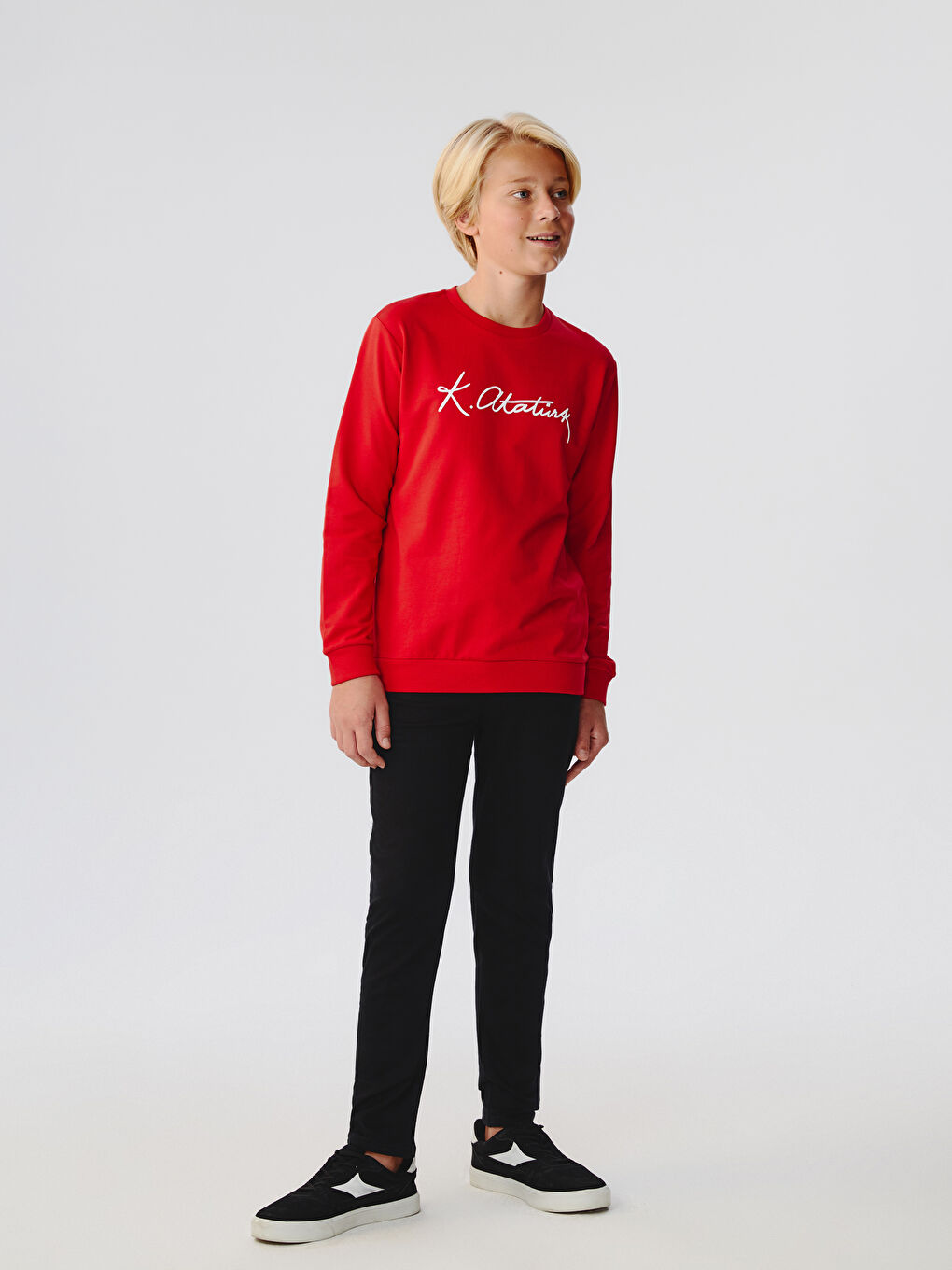 Kırmızı Bisiklet Yaka Atatürk İmza Baskılı Erkek Çocuk Sweatshirt-1