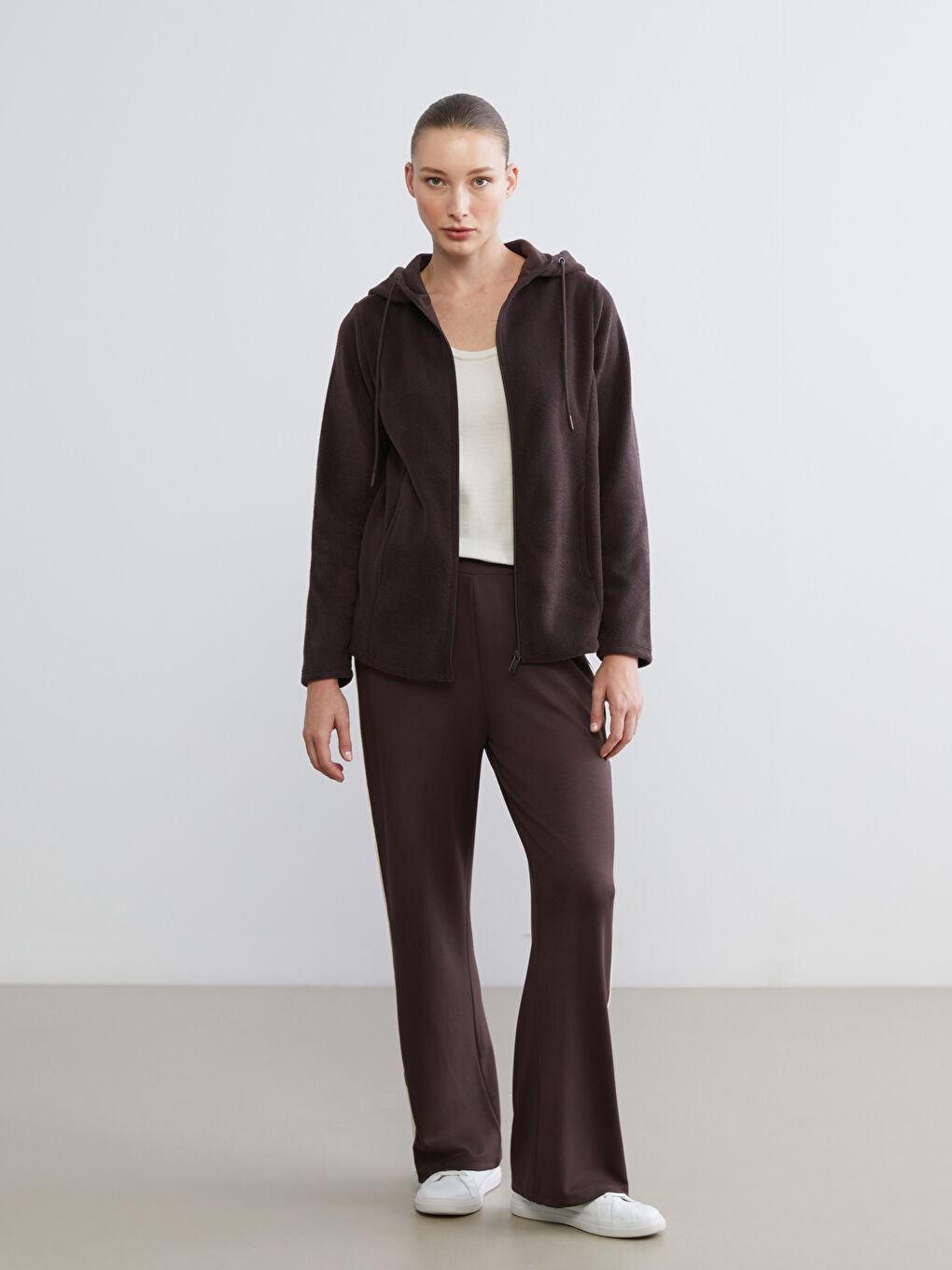 Kahverengi Kapüşonlu Polar Kadın Fermuarlı Sweatshirt-2