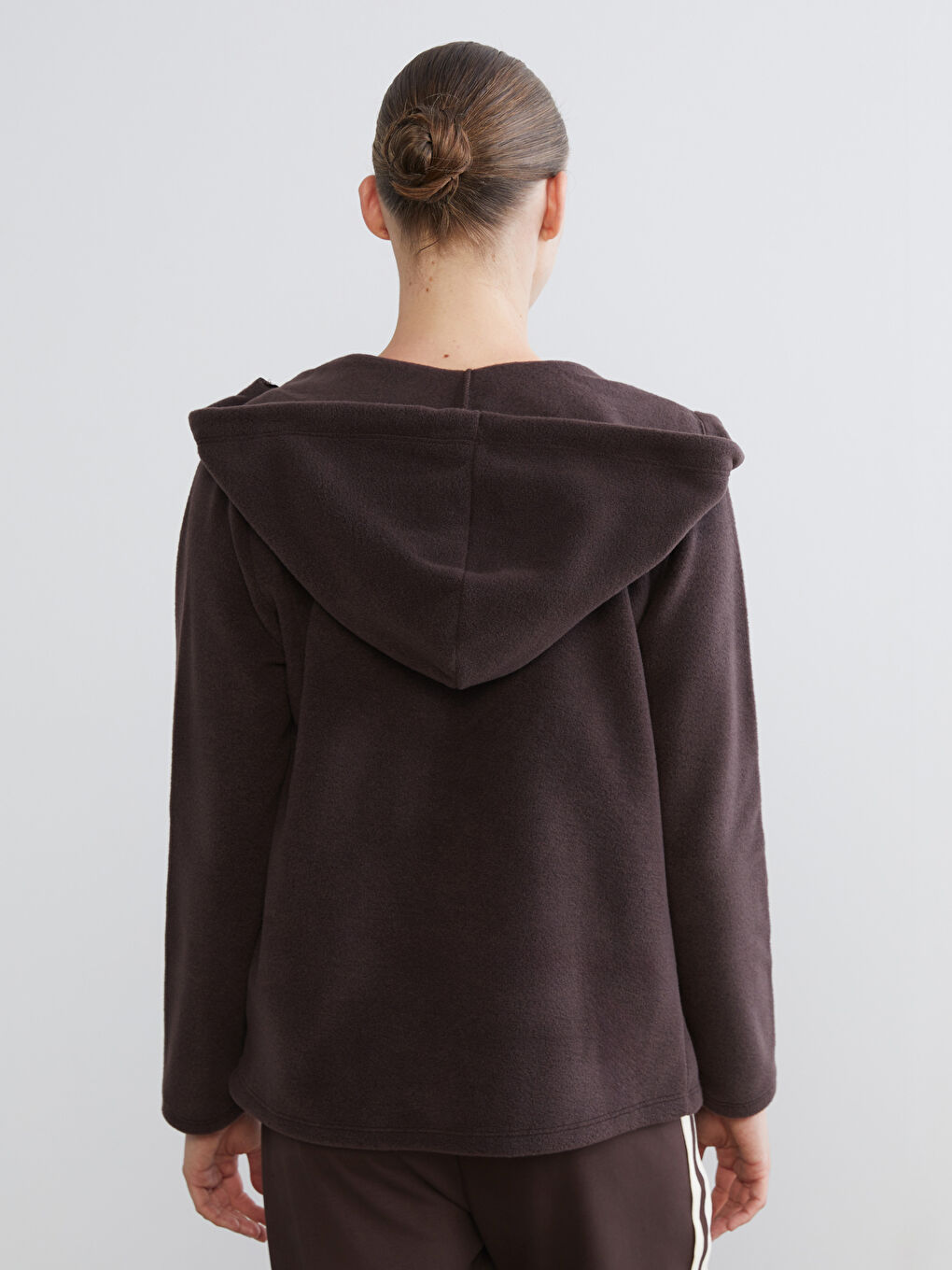 Kahverengi Kapüşonlu Polar Kadın Fermuarlı Sweatshirt-4