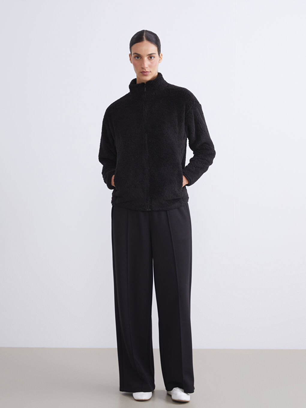 Woman BLACK Cardigan-1