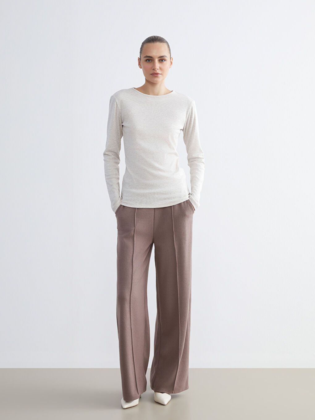 LCWAIKIKI Basic Pantalone sa elastičnim strukom za žene -W5AL33Z8-H2Q