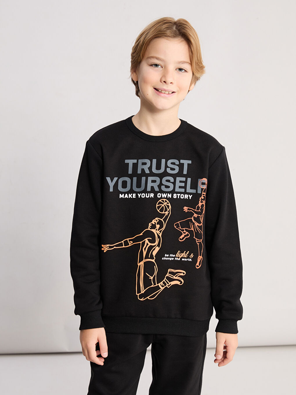 Crew Neck Printed Boys' Tracksuit Set-1