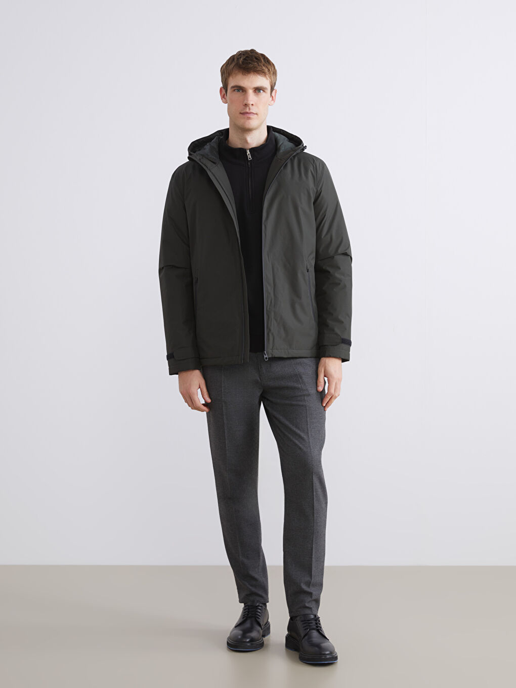 Haki Standart Kalıp Kapüşonlu Erkek Mont-1