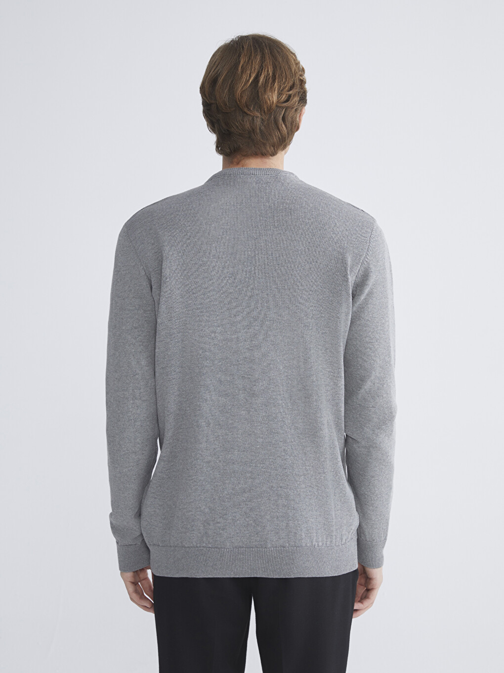 Argyle Patterned Men's Knit Sweater-3