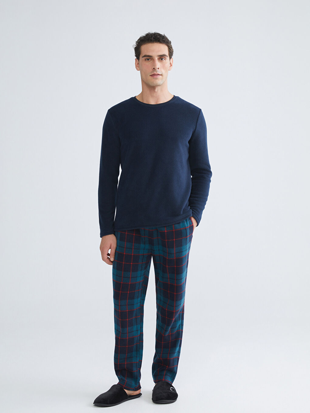 Standard Pattern Plaid Fleece Men's Pajamas Set-1