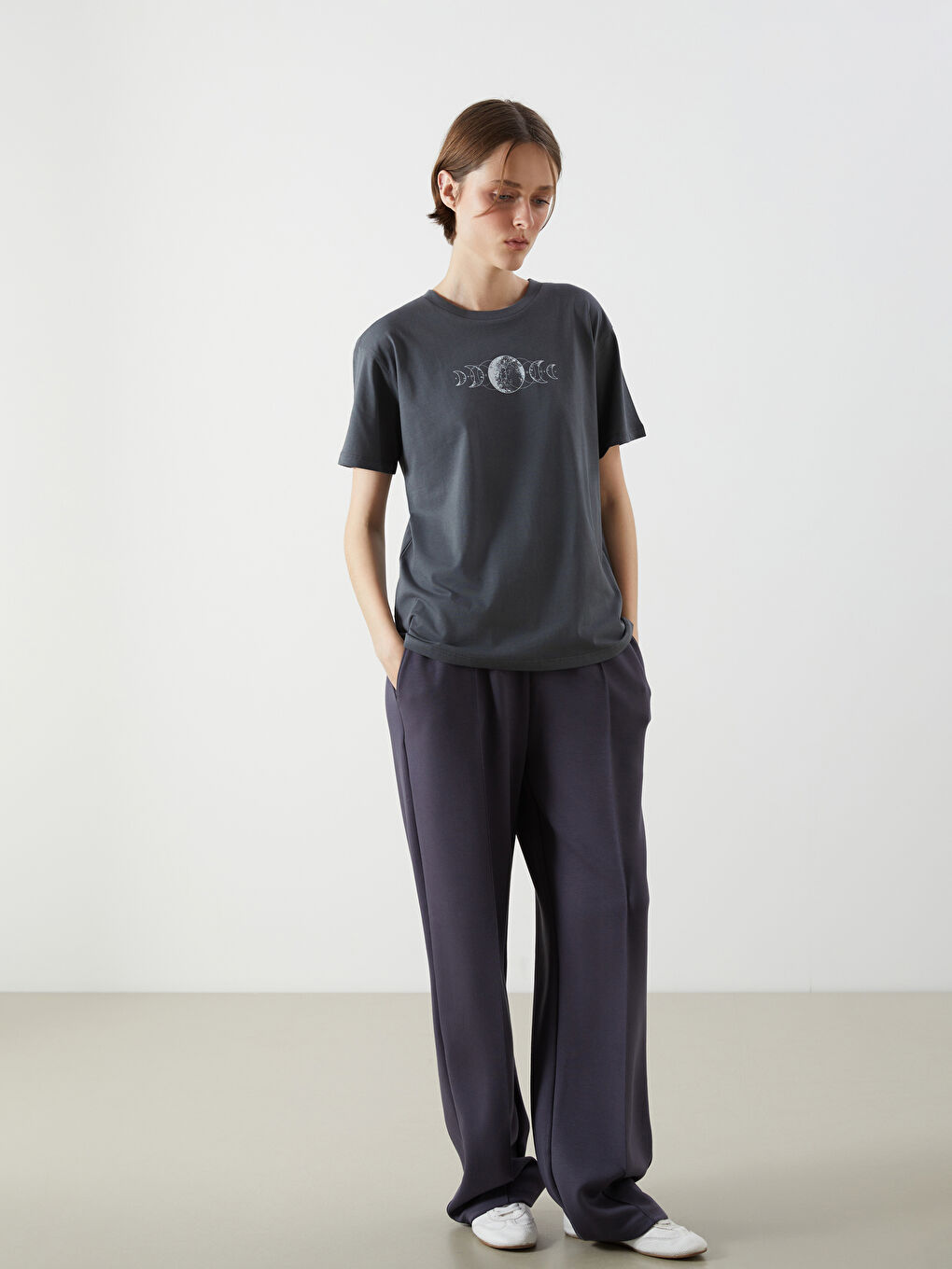 Crew Neck Printed Women's T-Shirt-3