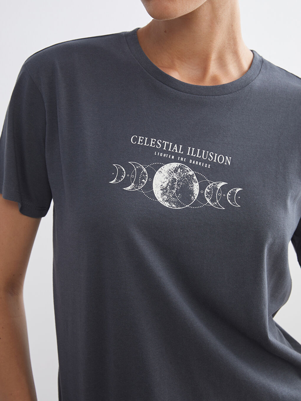 Crew Neck Printed Women's T-Shirt-4