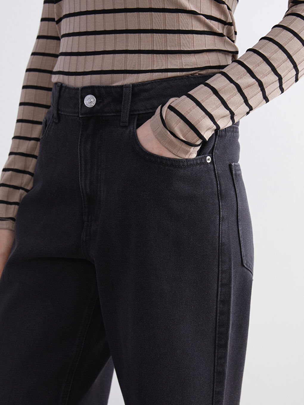Straight Women's Jeans-2