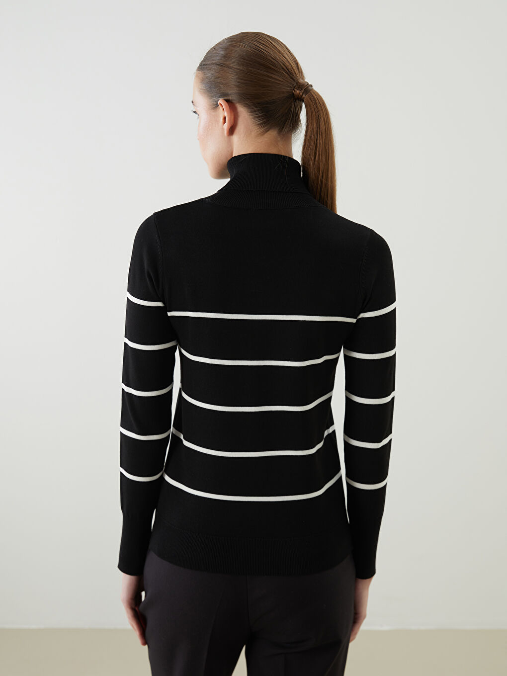 Turtleneck Striped Women's Knitwear Sweater-3