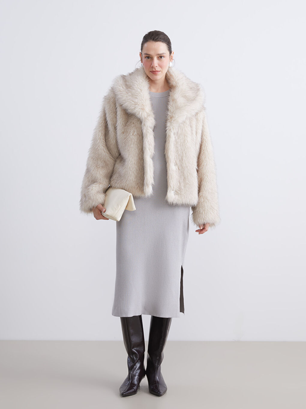 Jacket Neck Women's Fur Coat-1