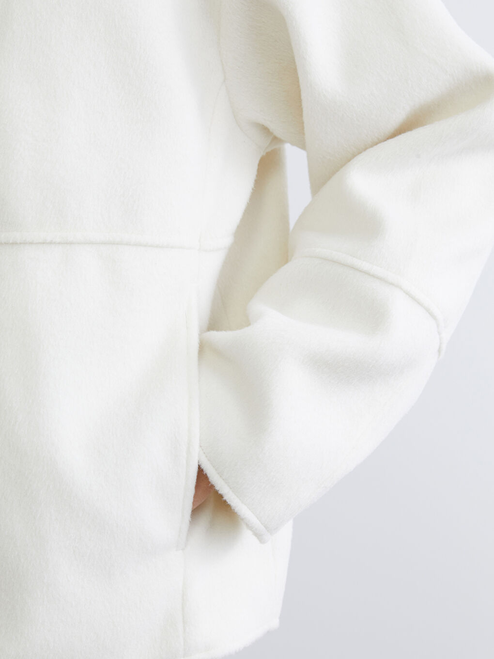 Ekru Dik Yaka Kadın Kaşe Mont-2