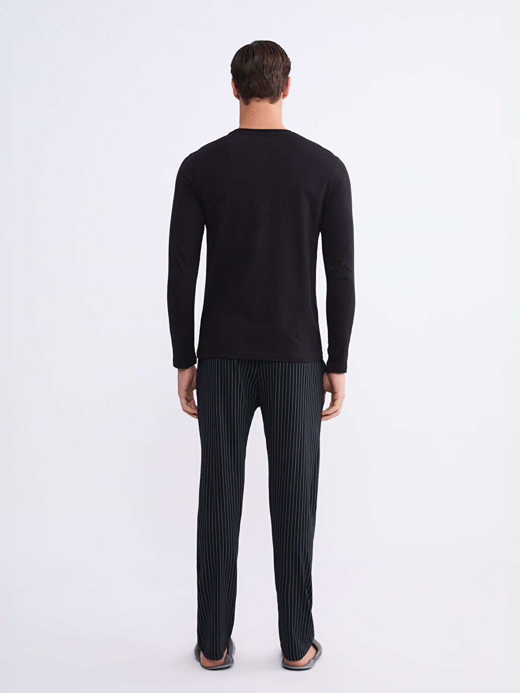 Siyah Standart Kalıp Erkek Pijama Takımı-4