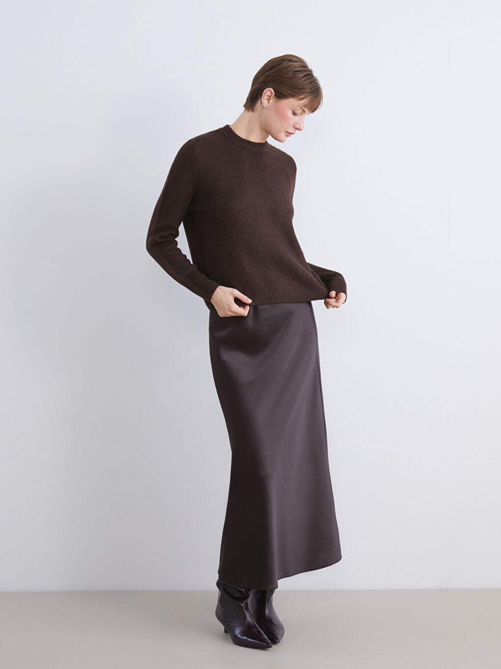 Crew Neck Women's Knitwear Sweater-1