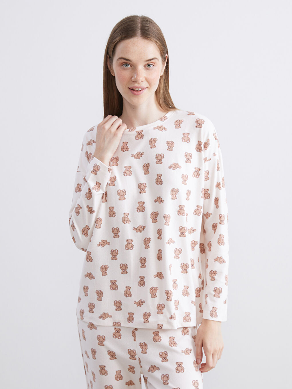 Crew Neck Bear Printed Women's Pyjama Set-1