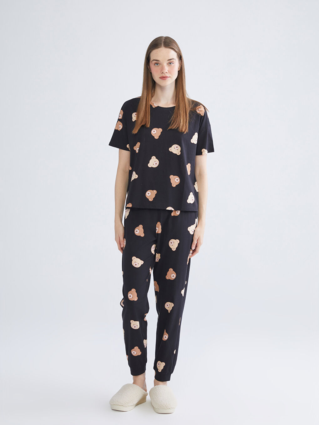 Crew Neck Bear Printed Women's Pyjama Set