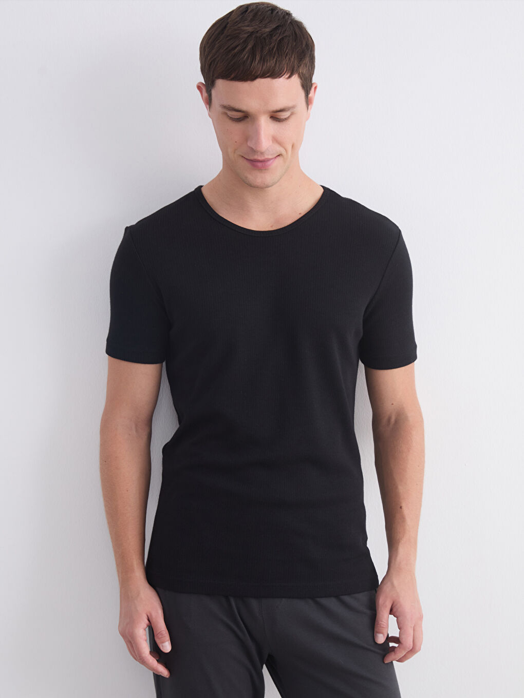 Siyah Bisiklet Yaka Kısa Kollu Termal Erkek Atlet