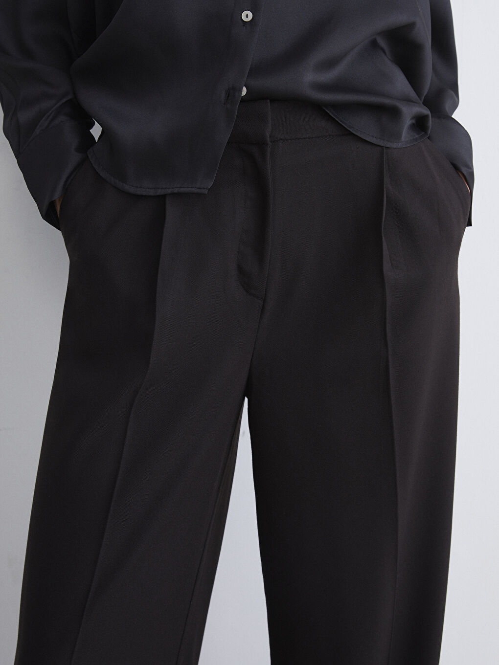 LCWAIKIKI Classic Loose Fit Women's Trousers -W5AR60Z8-CVL