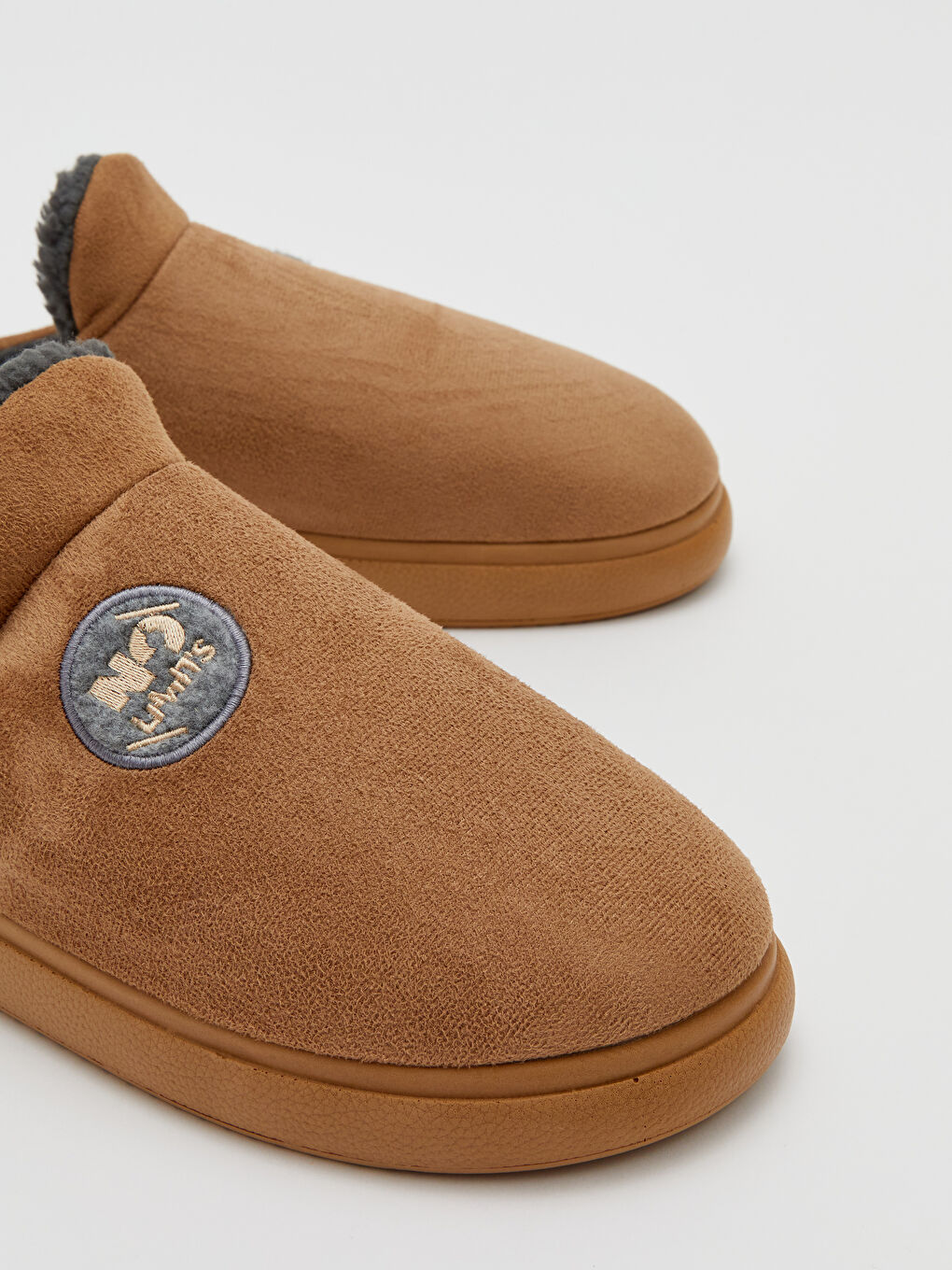 Bej Süet Görünümlü Erkek Ev Terliği-2