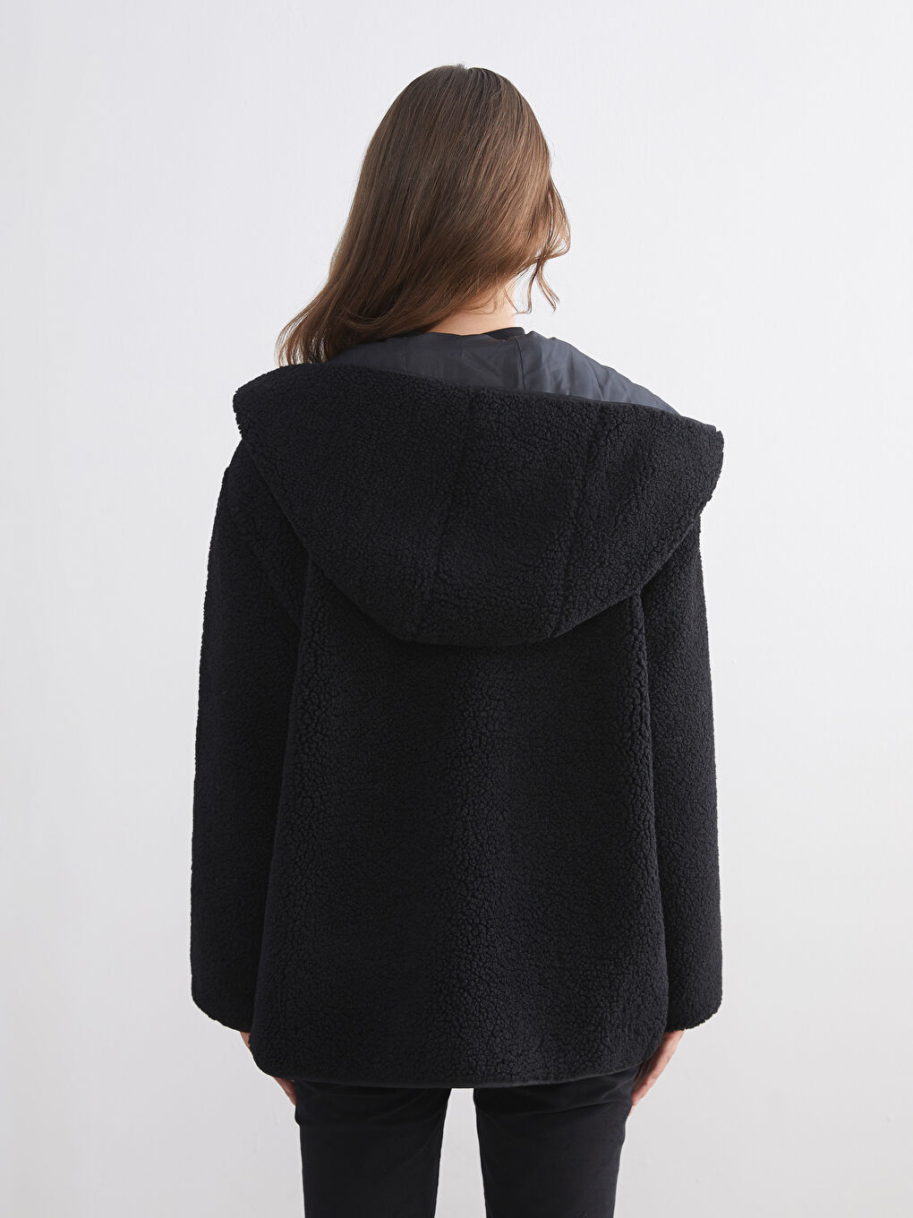 Siyah Kapüşonlu Oversize Kadın Teddy Kaban-4