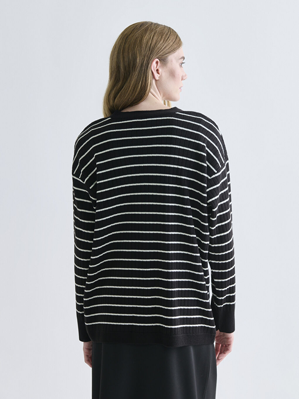 V Neck Striped Women's Knitwear Cardigan-3