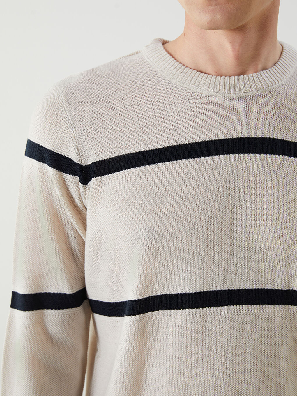 Crew Neck Striped Men's Knitwear Sweater-2