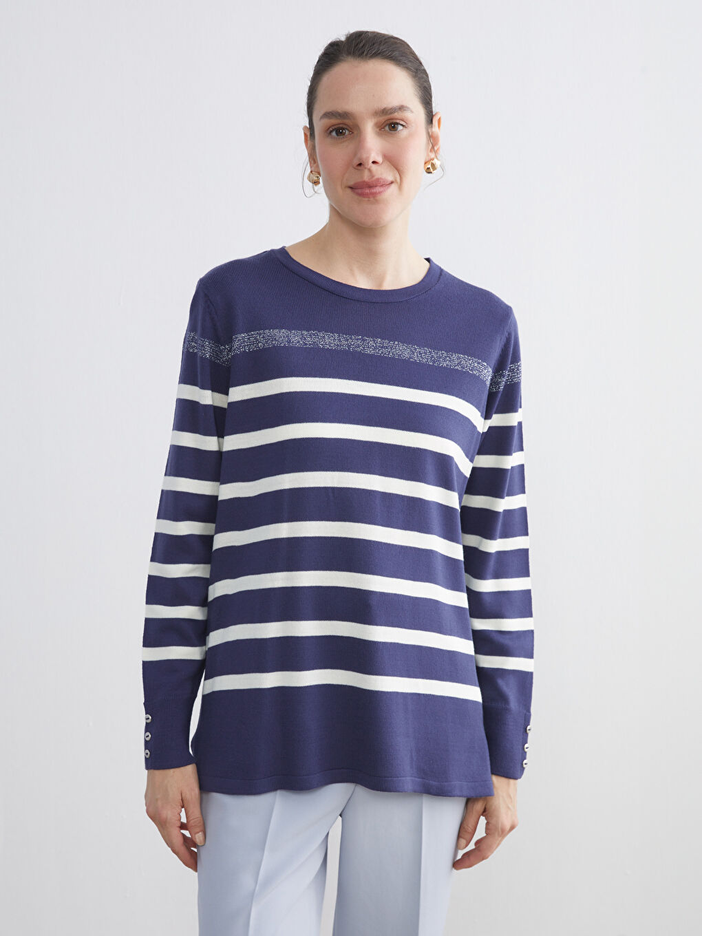 Crew Neck Striped Women's Knitwear Sweater-1