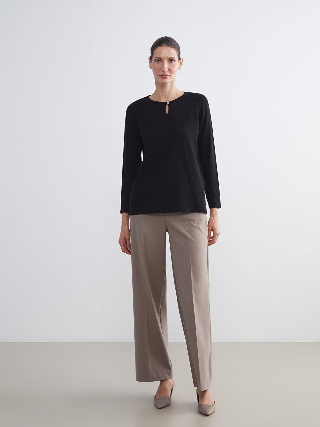 Crew Neck Women's Knitwear Sweater-1