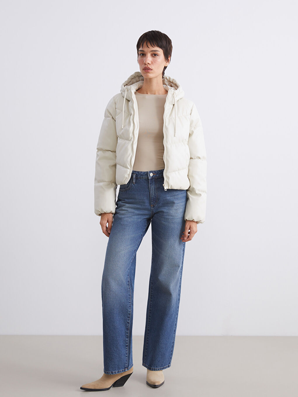 Women's Hooded Plain Puffer Coat-1