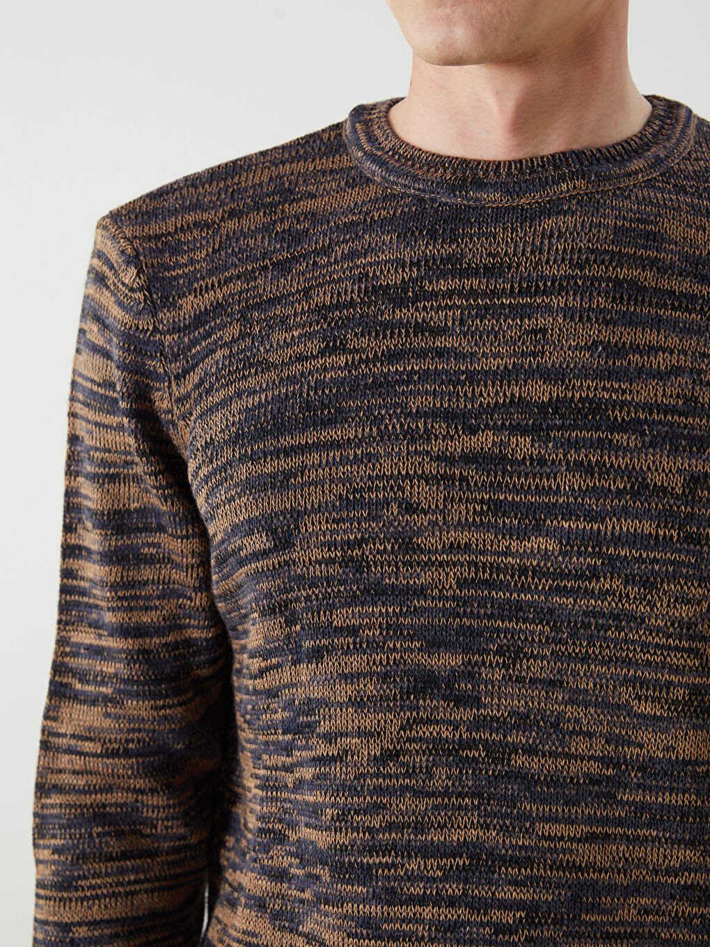 سترة تريكو رجالي بياقة دائرية ونقشة-2