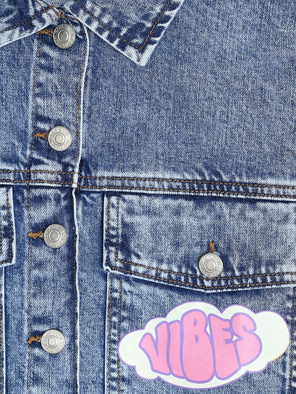 جاكيت دِنيم للبنات مطبوع لولا باني-2