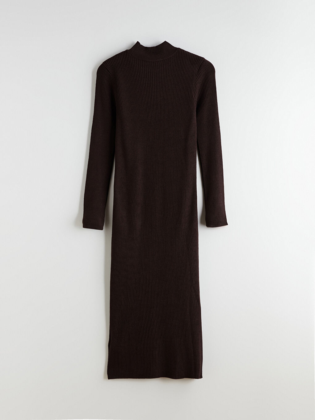 فستان تريكو بياقة نصف عالية-5