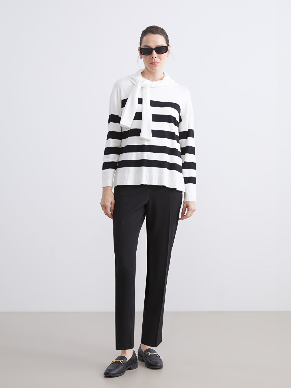 LCWAIKIKI Classic Crew Neck Striped Oversize Women's Knitwear Sweater -W5BA43Z8-LGS