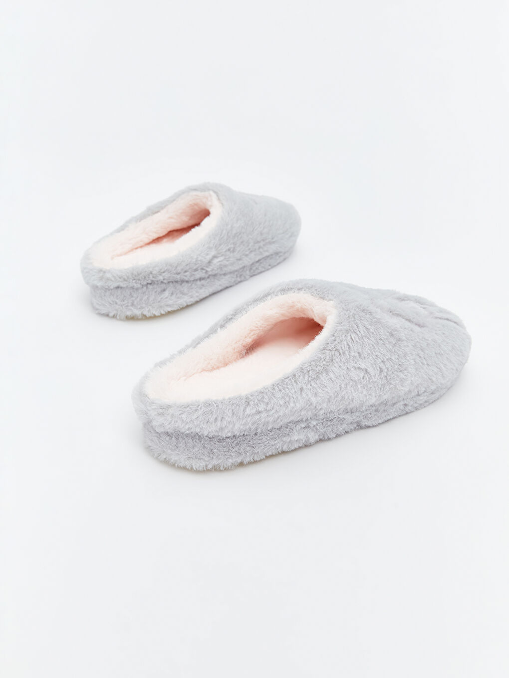 Gri Hayvan Nakışlı Pelüş Kız Çocuk Ev Terliği-4