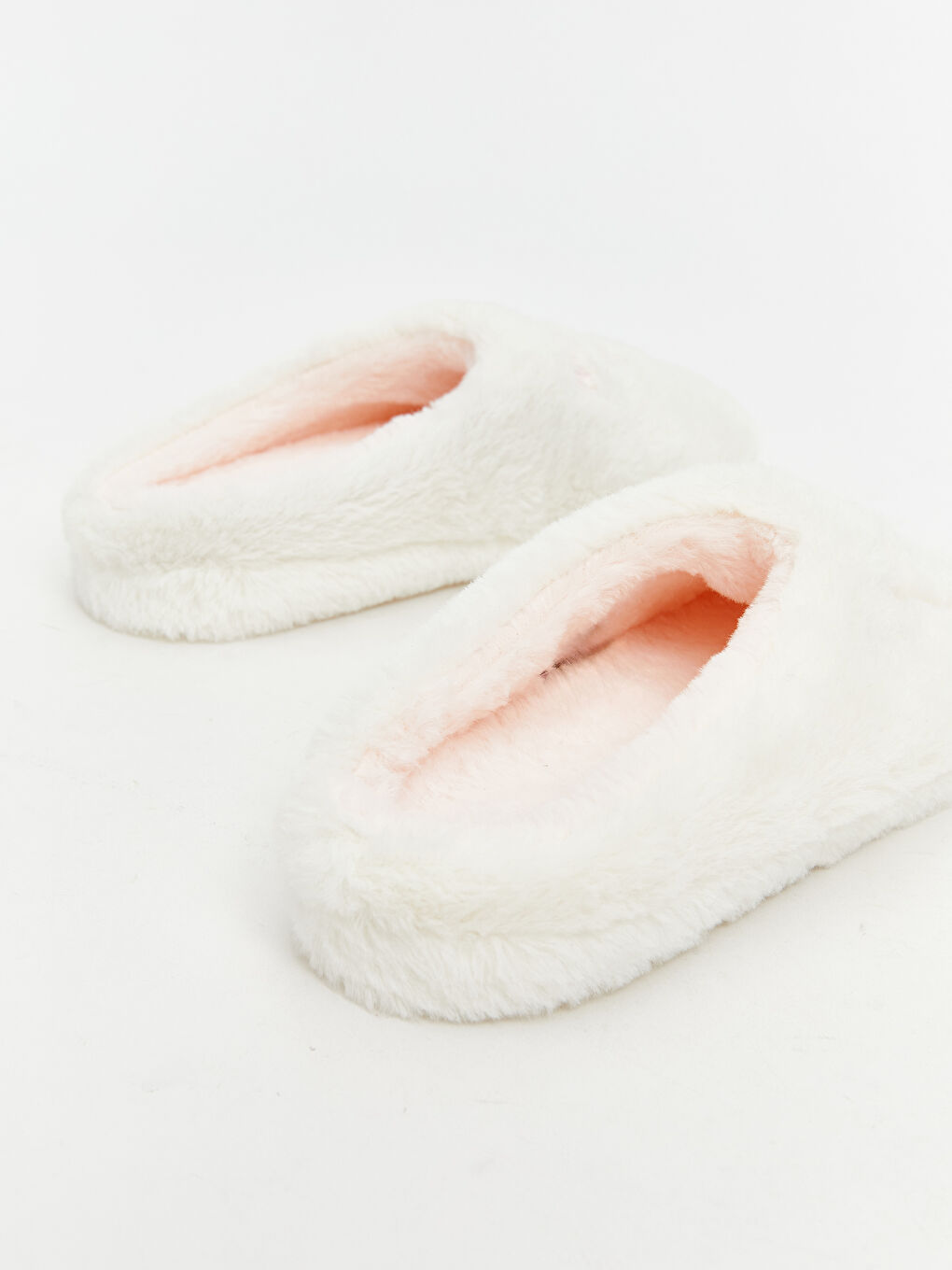 Ekru Hayvan Nakışlı Pelüş Kız Çocuk Ev Terliği-4