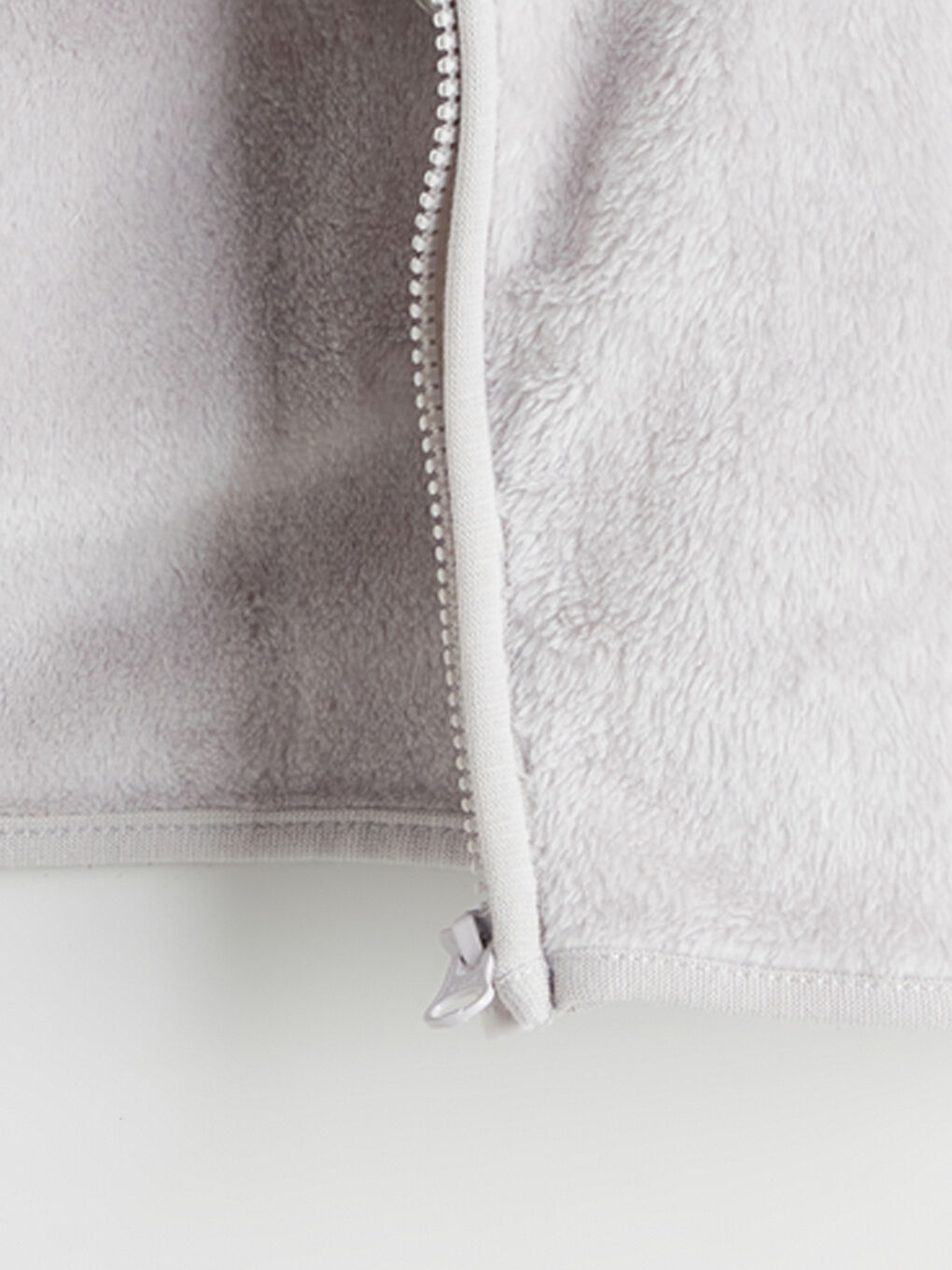 Gri Dik Yaka Pelüş Erkek Bebek Yelek-2