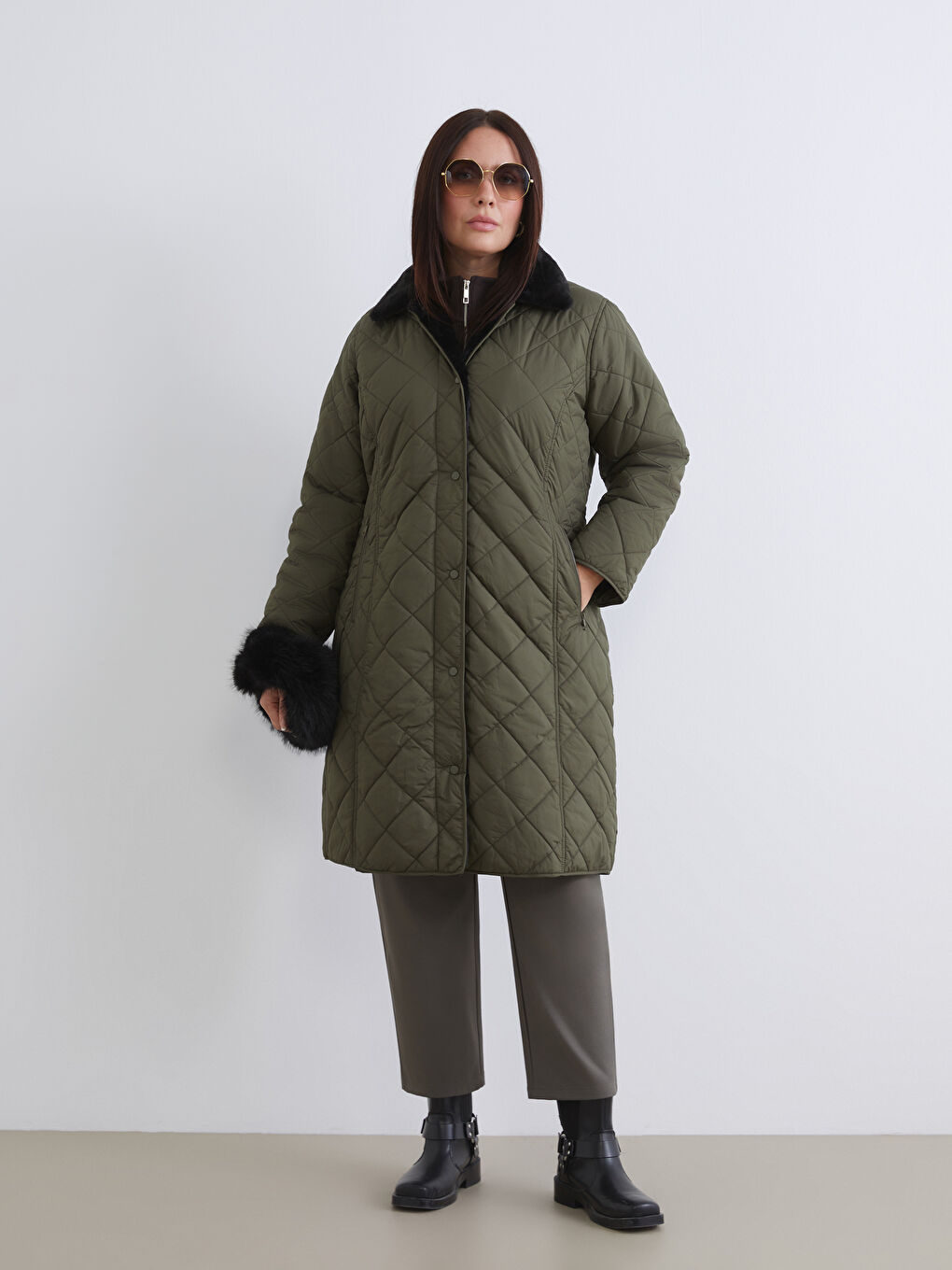 Collared Neck Quilted Women's Puffer Coat-6