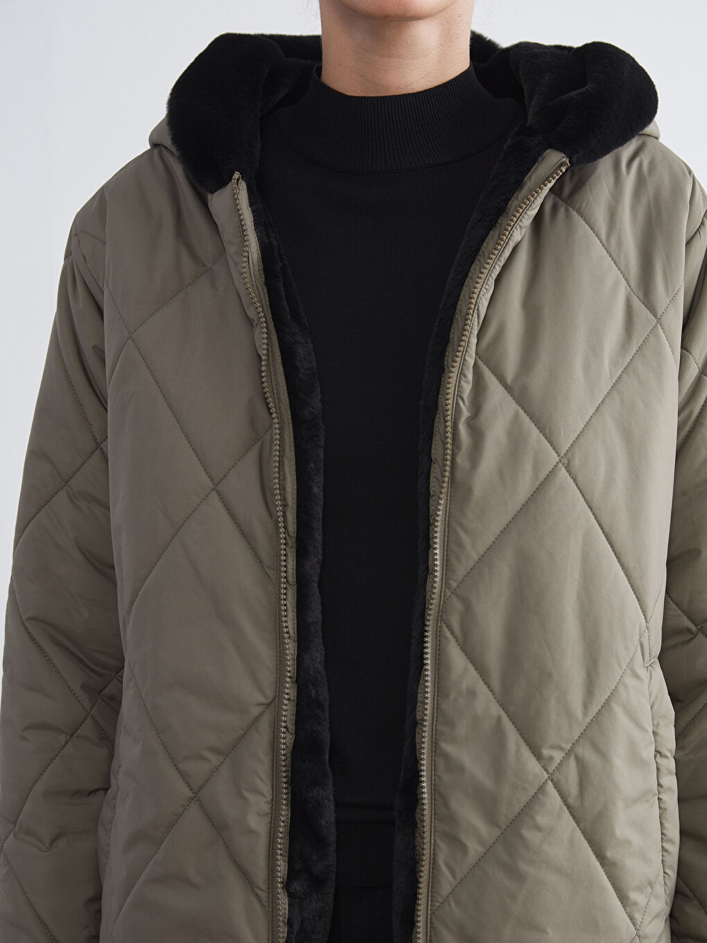 Hooded Women's Puffer Coat-2