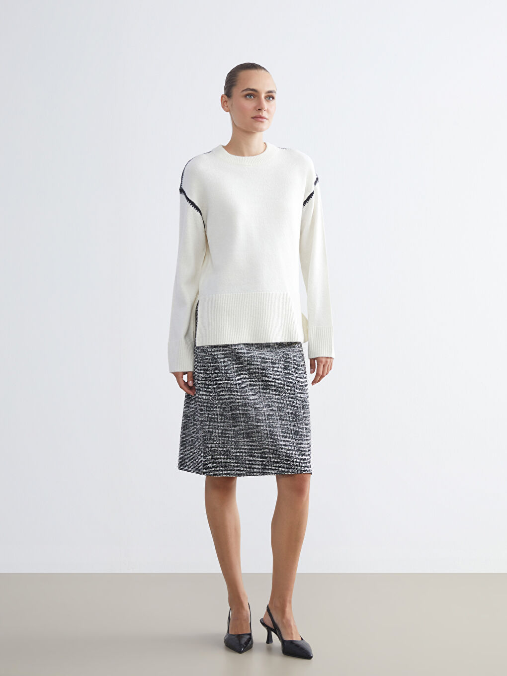 Crew Neck Patterned Women's Knitwear Sweater-1