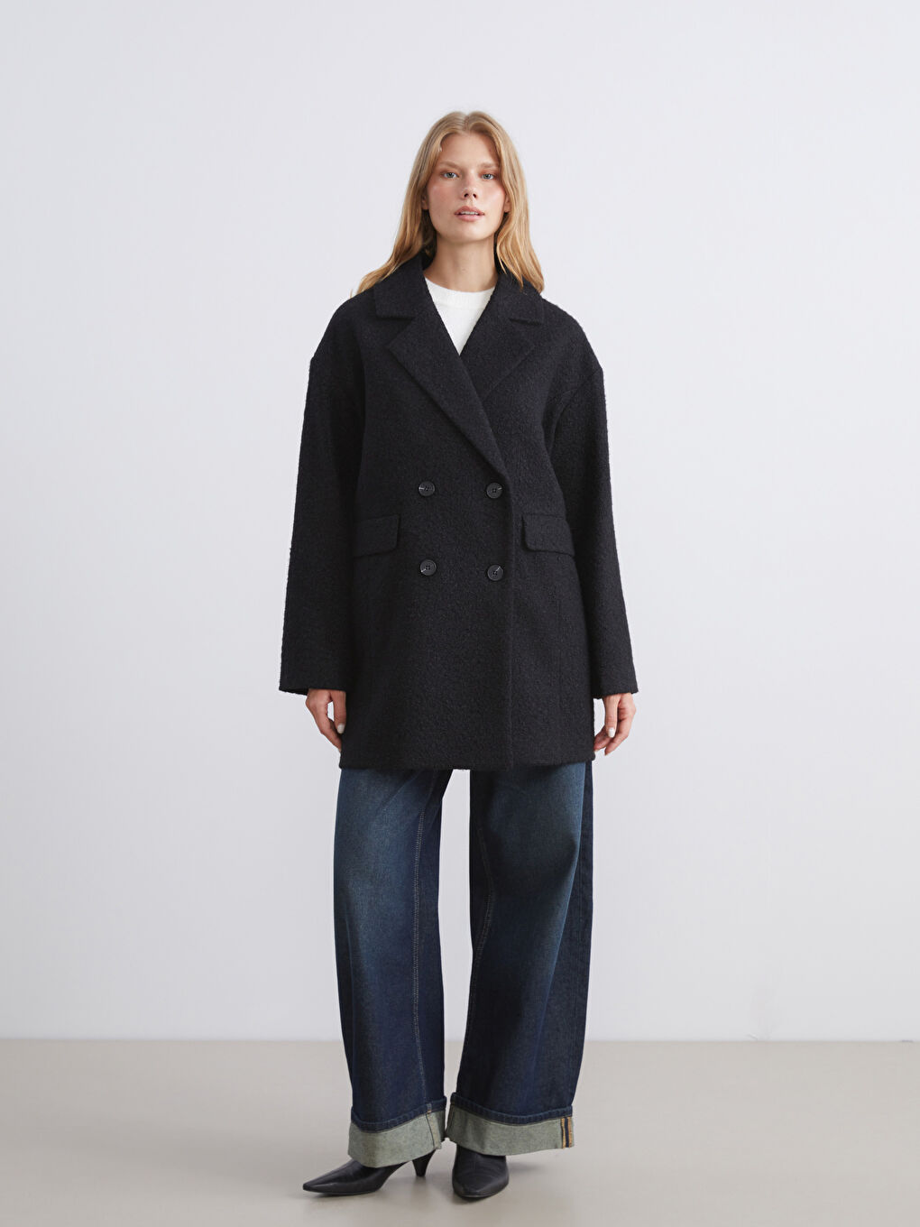 Siyah Kruvaze Yaka Oversize Kadın Kaşe Kaban-1