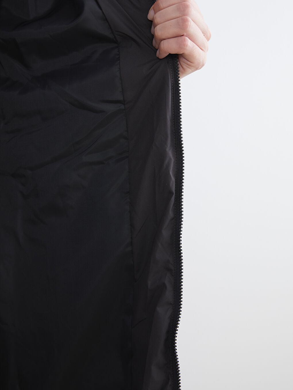 معطف منتفخ مبطّن بقبّ نساء-3