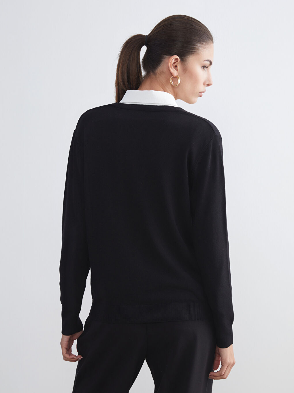 Siyah V Yaka Kadın Triko Hırka-5