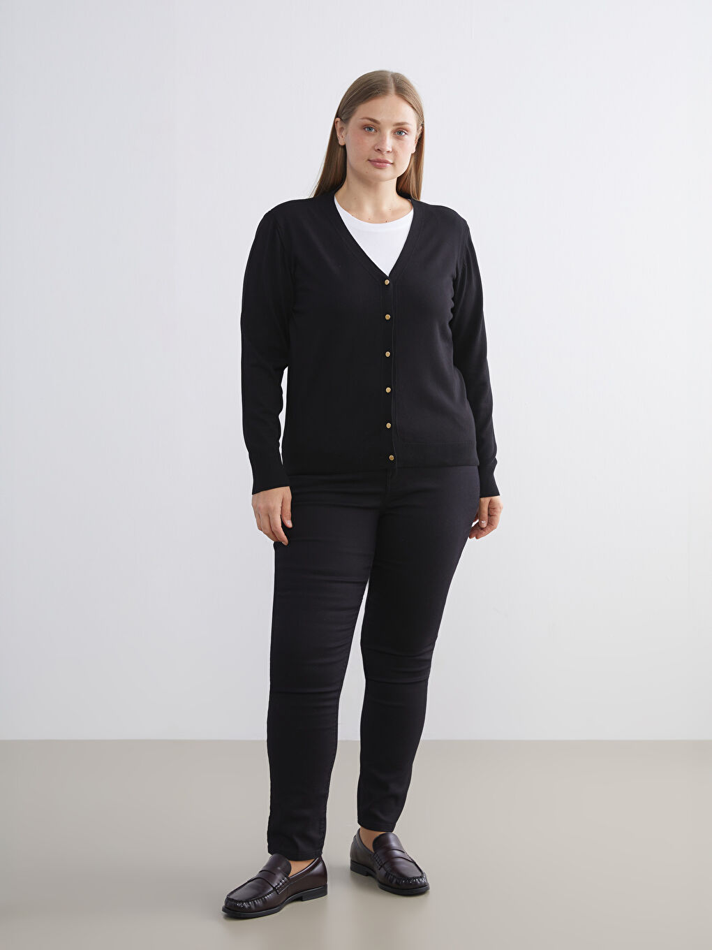 Siyah V Yaka Kadın Triko Hırka-3