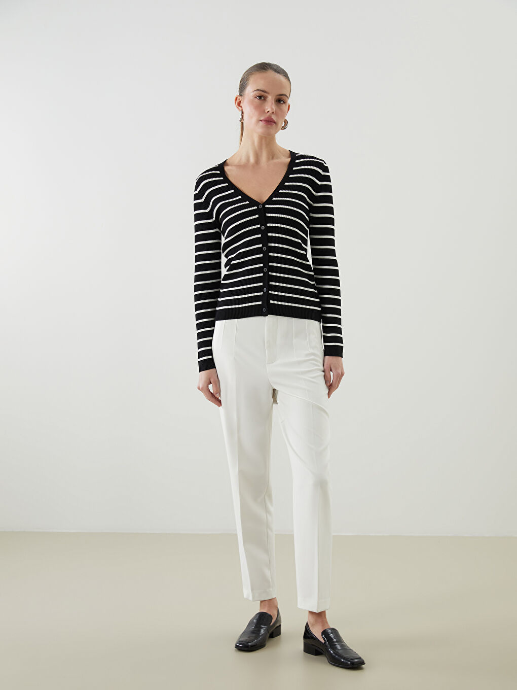 V Neck Striped Women's Knitwear Cardigan-2
