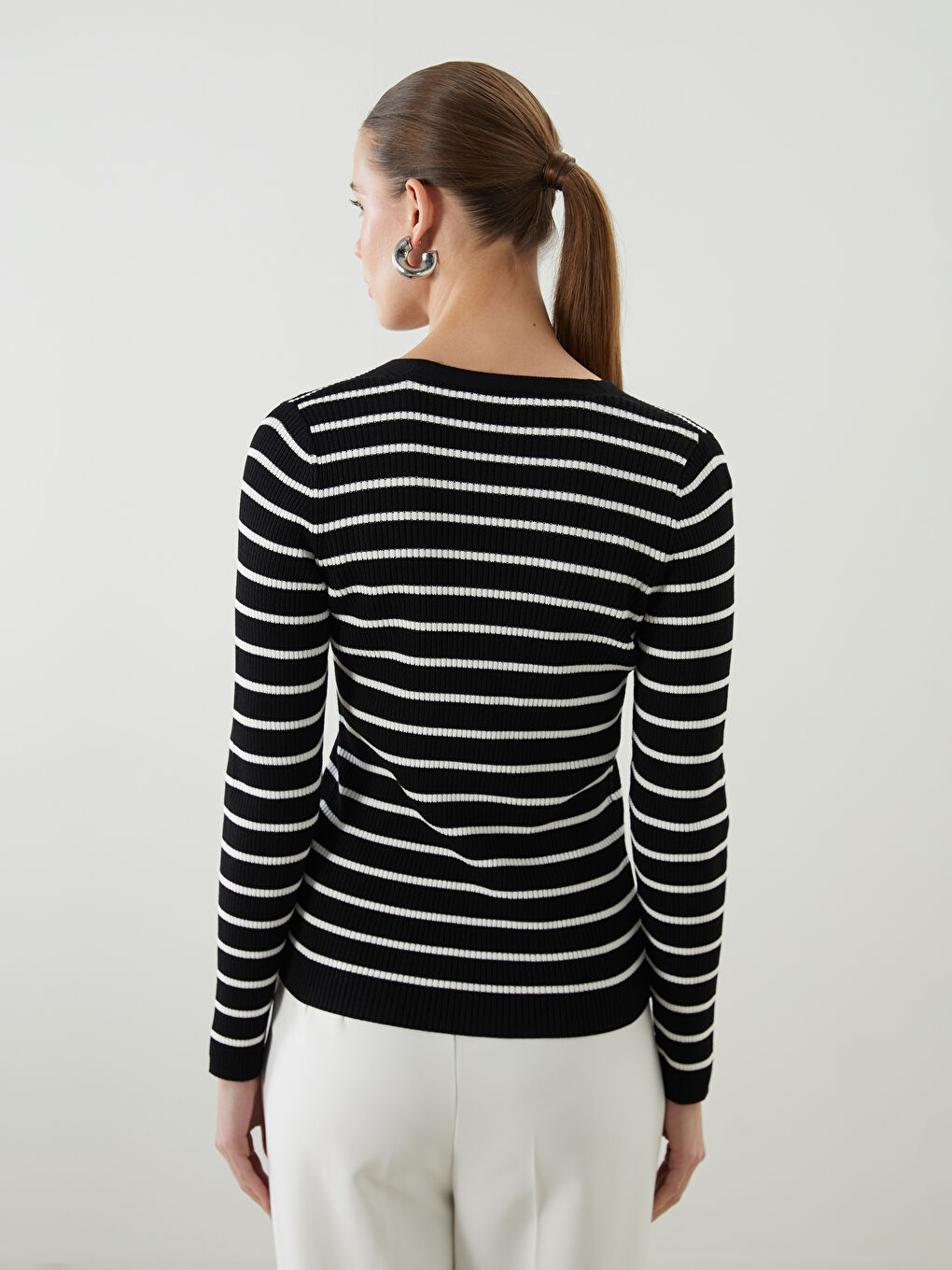 V Neck Striped Women's Knitwear Cardigan-4
