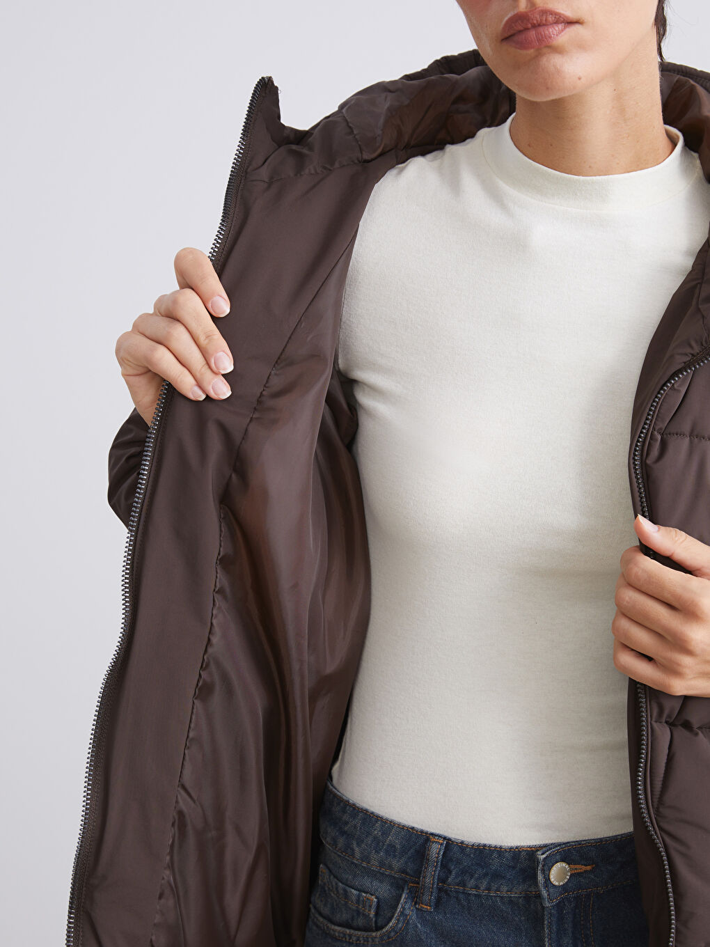 Kahverengi Kapüşonlu Oversize Kadın Şişme Mont-3