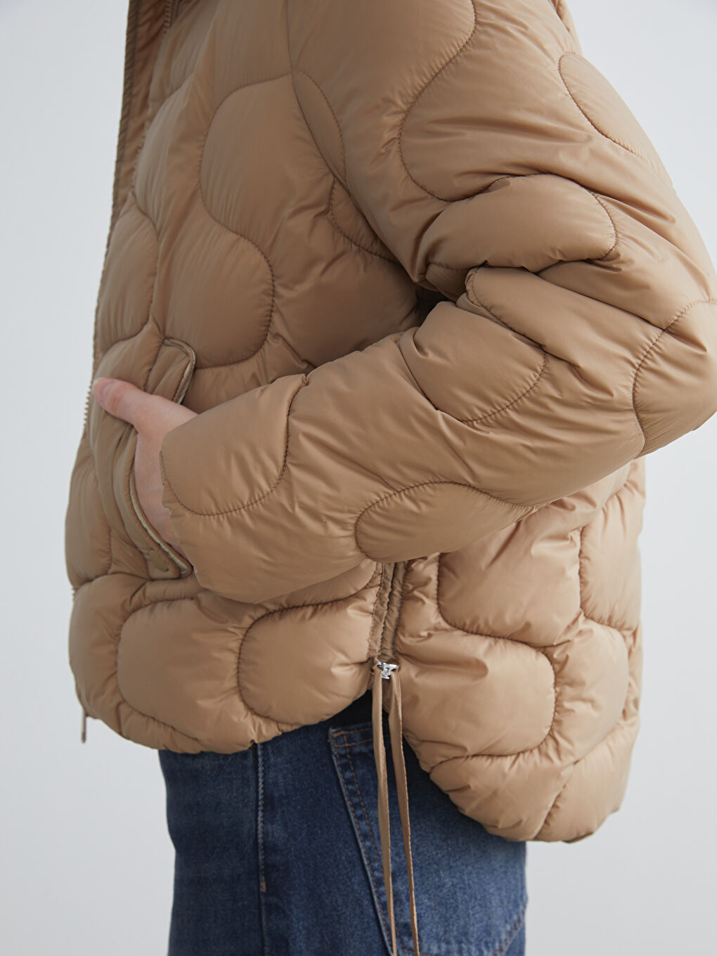 Funnel Neck Self-Patterned Women's Puffer Coat-2