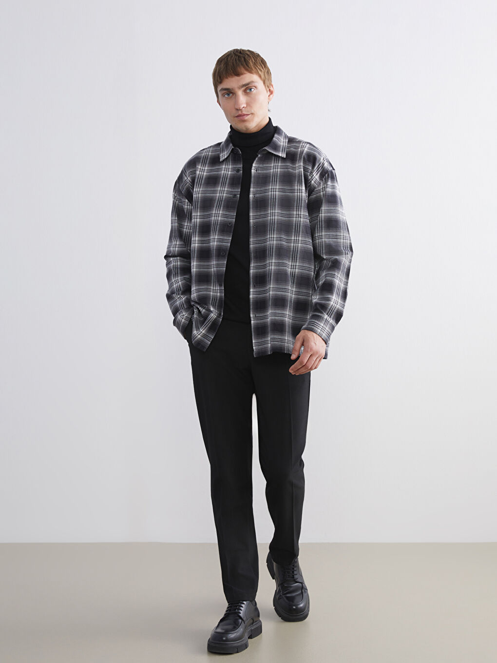 Gri Regular Fit Uzun Kollu Ekose Erkek Oduncu Gömlek-1